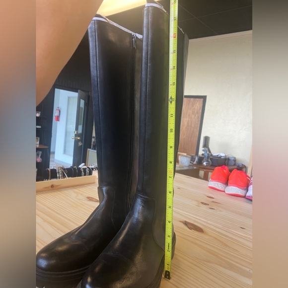 INC Womens Brinahl Leather Tall Lugged Sole Knee-Hight Boots Size 7 M - Picture 2 of 6